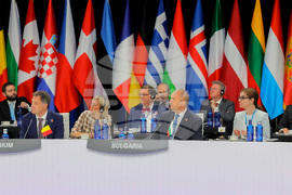 Испания - Румен Радев - НАТО