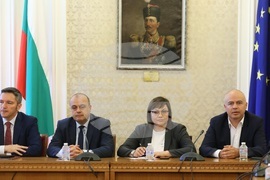 БСП - Изпълнително бюро - съвместно заседание - Корнелия Нинова