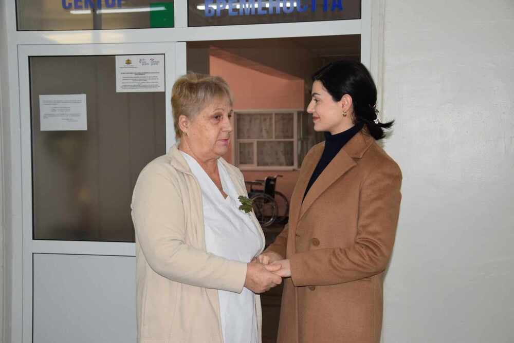 ОА Видин: Заместник областният управител Ани Арутюнян присъства на тържеството по повод Бабинден в МБАЛ „Св. Петка“ във Видин 