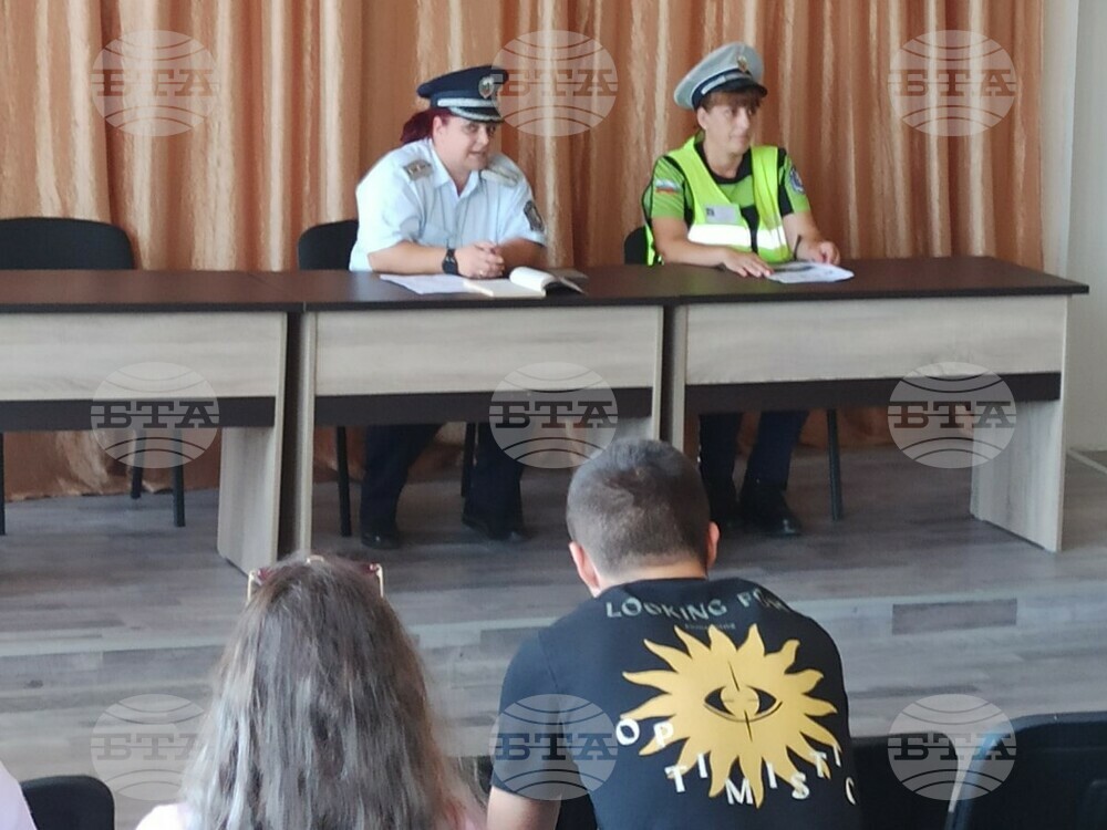 Открит урок по безопасно движение пред ученици изнесоха служители на Пътна полиция в Кърджали