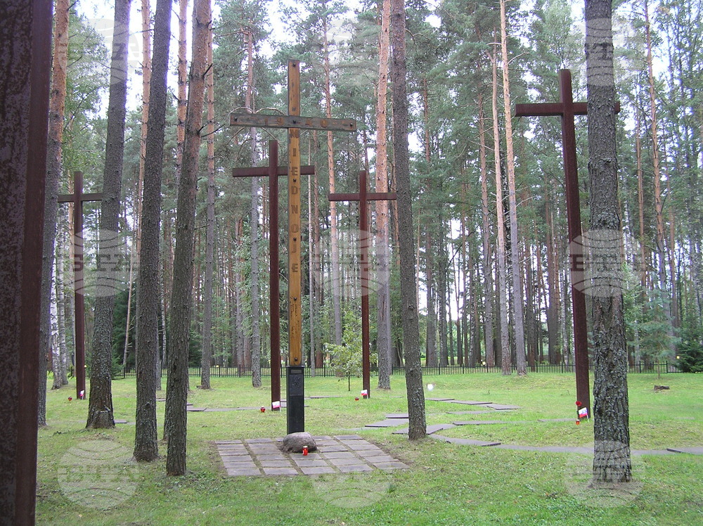  Полското знаме няма място в мемориални комплекси в Русия, съобщи Мария Захарова 