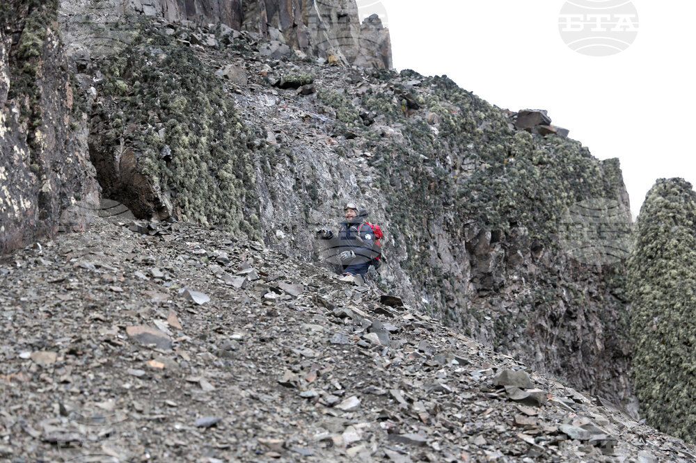 Scientists Begin Work at Liverpool Beach, Antarctica