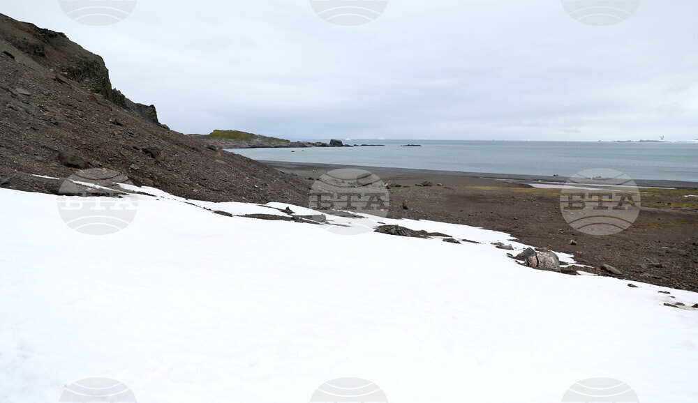 Scientists Begin Work at Liverpool Beach, Antarctica