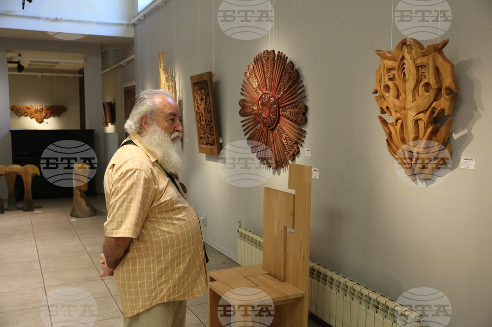  Национална гимназия за приложни изкуства - изложба