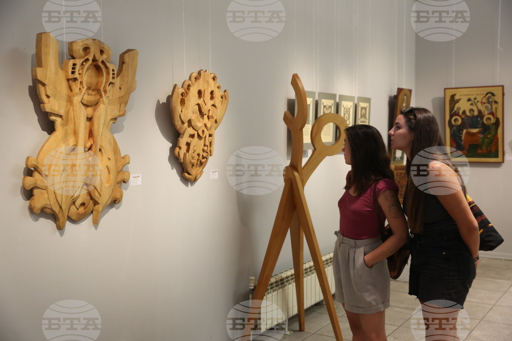  Национална гимназия за приложни изкуства - изложба