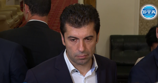 Идеята за еднолично решение беше поредният опит за политически маневри, каза Кирил Петков относно експулсирането на руските дипломати