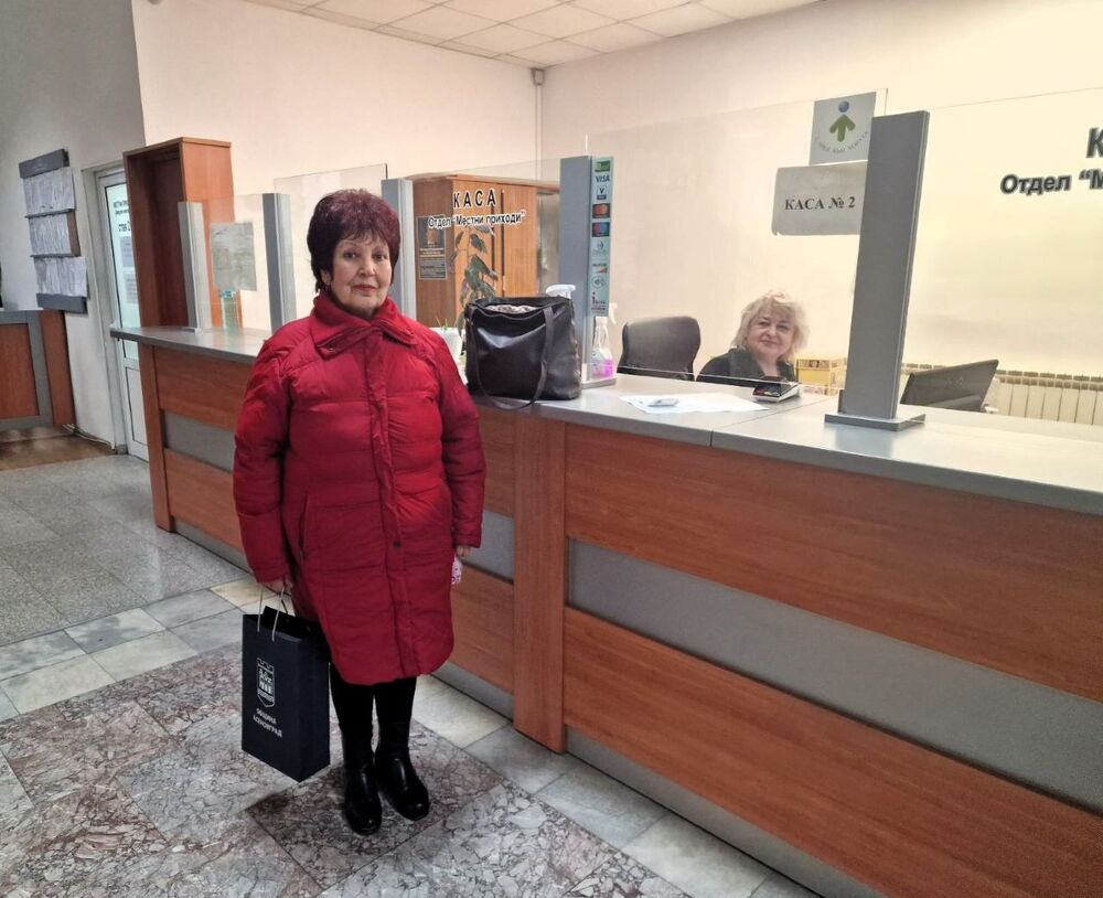 Община Асеновград изненада приятно първия, платил данъците си за 2024 г.