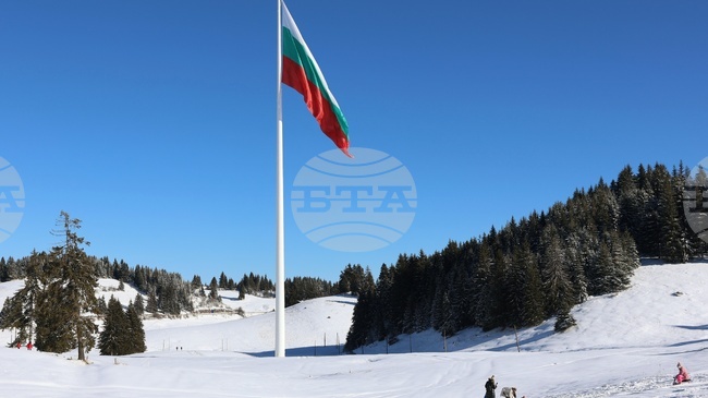 Минус 13 градуса са измерени тази сутрин на връх Рожен