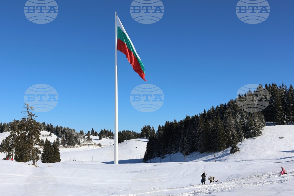 Минус 13 градуса са измерени тази сутрин на връх Рожен