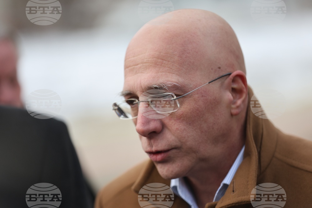 УМБАЛ „Света Анна“ - вертолетно летище - документи - връчване