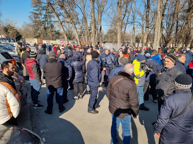 Скопие остана без градски транспорт, шофьорите очакват решение на градския съвет, за да получат заплатите си за декември