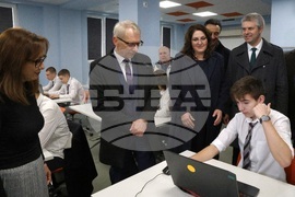 Варна - Математическа гимназия „Д-р Петър Берон“ - Николай Денков - посещение