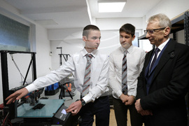 Варна - Математическа гимназия „Д-р Петър Берон“ - Николай Денков - посещение