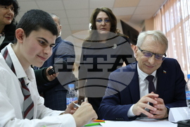 Варна - Математическа гимназия „Д-р Петър Берон“ - Николай Денков - посещение