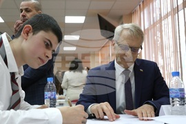 Варна - Математическа гимназия „Д-р Петър Берон“ - Николай Денков - посещение