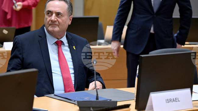 Израел заяви, че няма намерение за презаселване на ивицата Газа, след като повдигна въпроса за еврейски селища в анклава