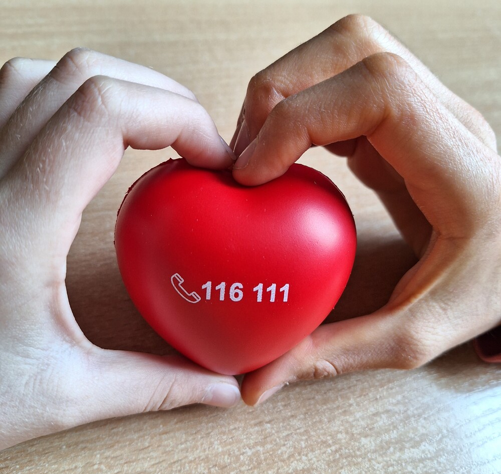 Национална мрежа за децата напомни телефонните линии за деца в риск