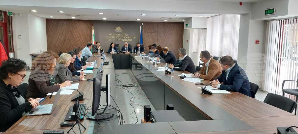МРРБ: Министър Цеков и НСОРБ обсъдиха финансирането на общинските проекти със средства от държавния бюджет