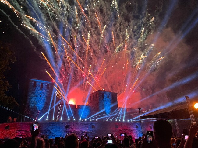 Уникално светлинно шоу озари крепостта „Баба Вида“