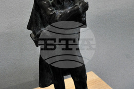 Бургас - изложба - Петко Задгорски