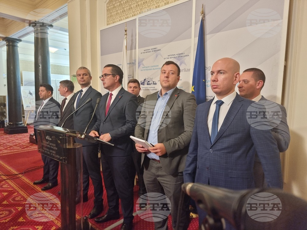 От "Възраждане" изразиха опасения дали ще бъдат отпуснати допълнителните пари за лечение на деца в чужбина, гласувани с актуализацията на бюджета на НЗОК