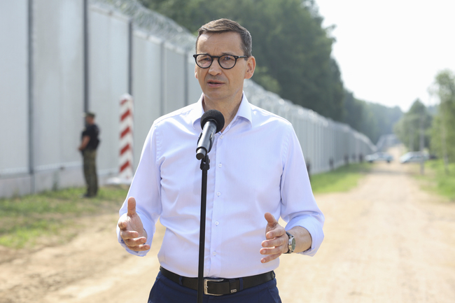 Полша обяви, че подготвя подробен доклад за щетите, понесени от страната по време на окупацията от нацистка Германия