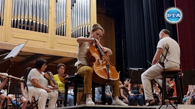 Симфоничният оркестър в Сливен закрива сезона си с концерт „Лятно вдъхновение“