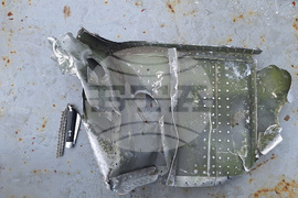 Bulgarian Research Ship Finds Plane Parts in Livingston Island Area