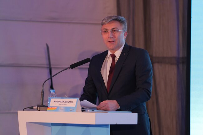 Мустафа Карадайъ на конгреса на Либералния интернационал: Международният ред е на кръстопът. Бъдещето е либерално - равни възможности, растеж и прогресивно мислене. Имаме 5 цели