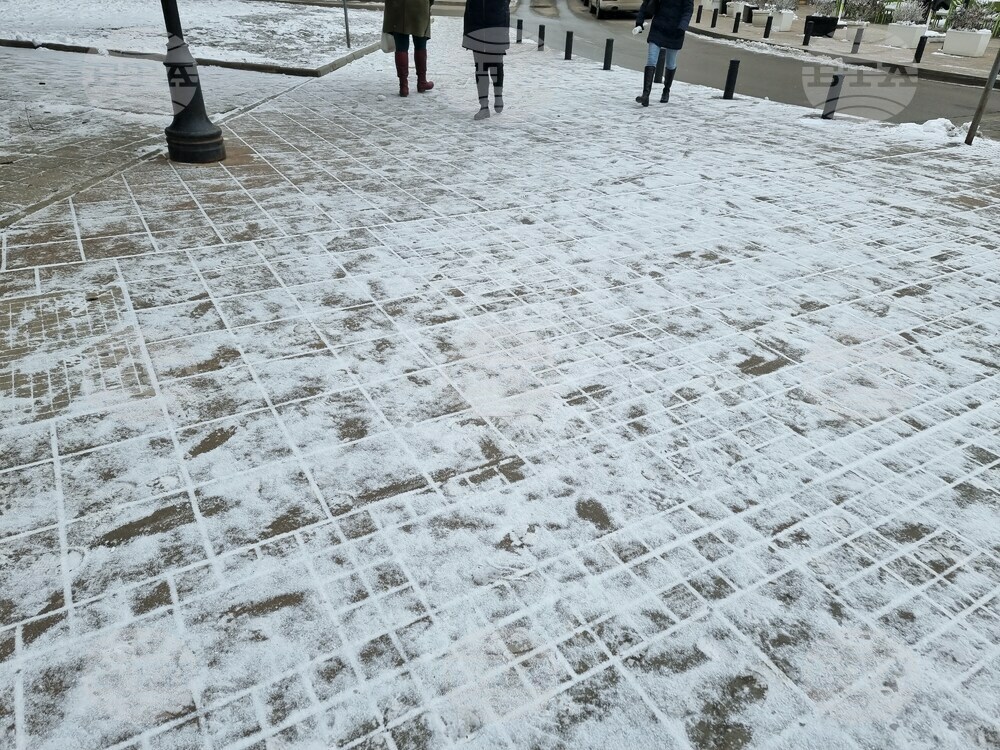 Общо 26 души са приети за 24 часа в Университетската болница "Канев" в Русе с травми и счупвания
