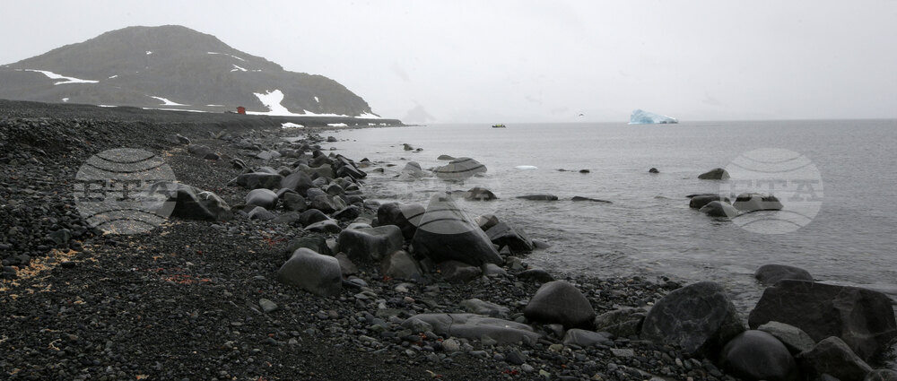 Scientists from 32nd Bulgarian Antarctic Expedition Deliver Provisions to Argentine Naval Base, Collect Granite Samples on Half Moon Island