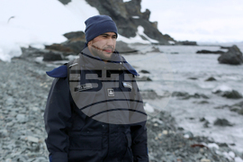 Scientists from 32nd Bulgarian Antarctic Expedition Deliver Provisions to Argentine Naval Base, Collect Granite Samples on Half Moon Island