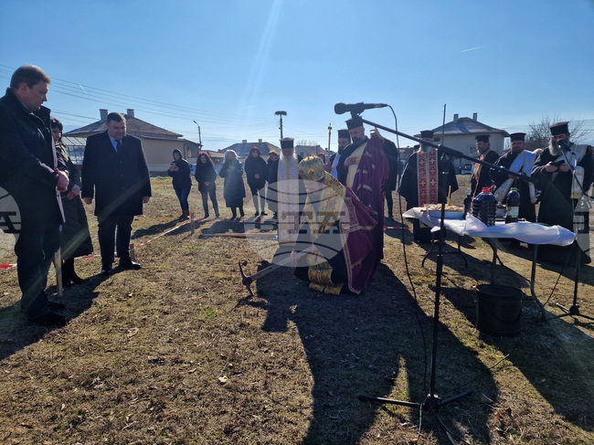 Село Марино - храм „Свети пророк Илия“ - първа копка