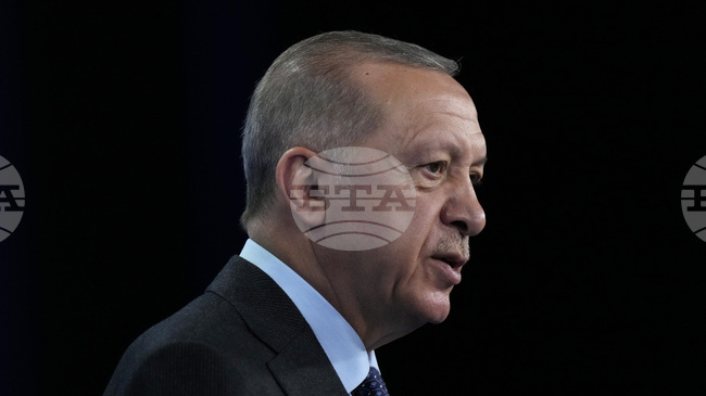 Ердоган: Антикорупционните операции ще доведат до прочистването на общините от подкупните групировки 
