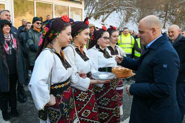 Ковачевски към посланика на ЕС в Скопие: Кажете на България, че ние изпълнихме обещанията си, а те не си свършиха работата за пътищата до ГКПП Деве баир и Клепало