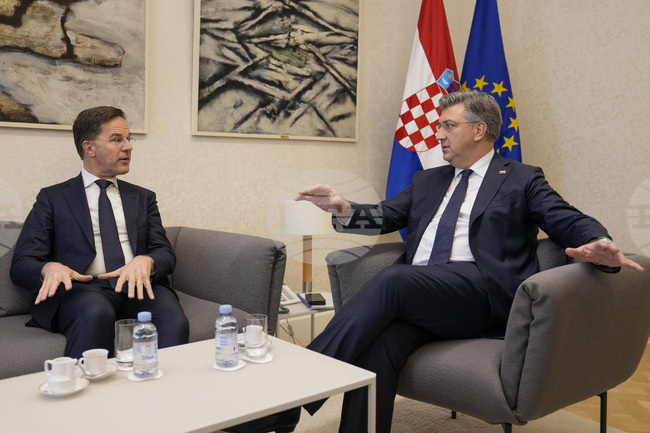 Генералният секретар на НАТО Марк Рюте пристигна на посещение в Хърватия