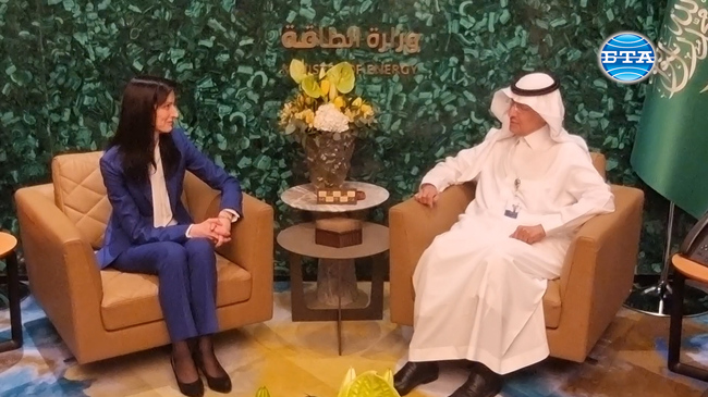 Вицепремиерът и министър на външните работи Мария Габриел се срещна с Абдулазис бин Салман Ал Сауд