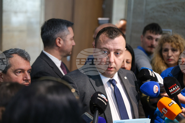 Парламент - "Възраждане" - ИТН - "БСП за България" - брифинг