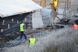 Бургас - Морска градина - укрепване на подпорни стени