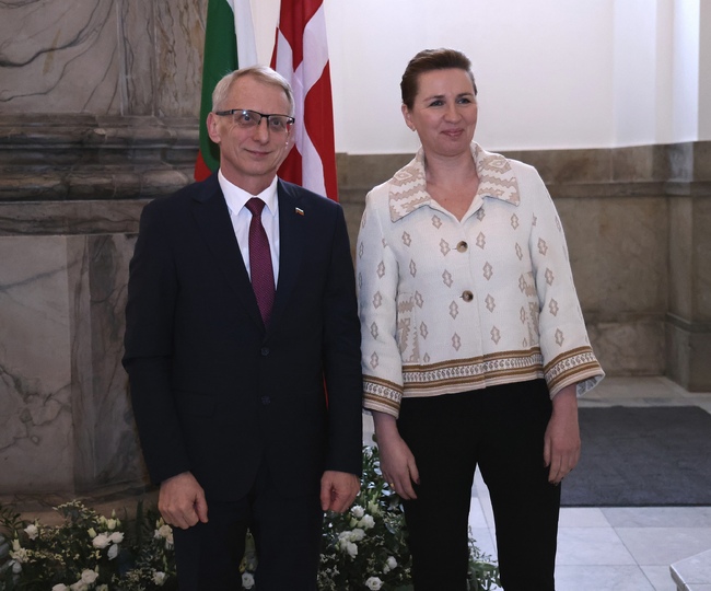 МС: Развитието на европейската отбранителна система и зелената енергетика обсъдиха министър-председателят акад. Николай Денков и датският премиер Мете Фредериксен
