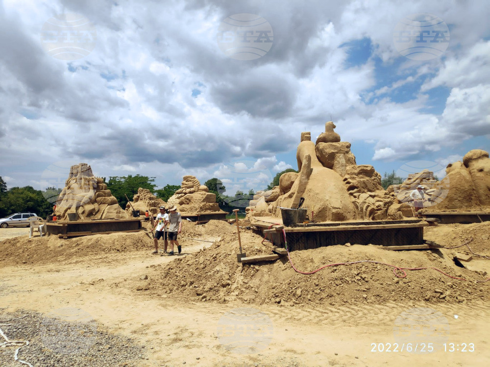 Sand Sculpture Festival Burgassic Park to Be Unveiled