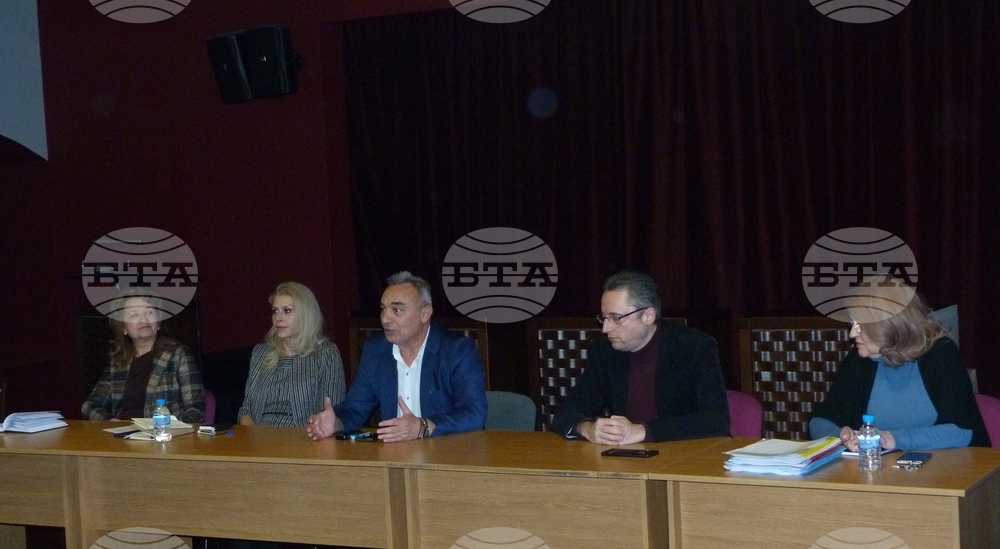 Министърът на културата Кръстю Кръстев обсъди с директорите на държавните институти в областта на музикално-сценичните изкуства увеличението на средствата в сектора