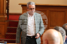 Парламент - Йордан Цонев - заседание