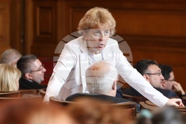 Парламент - Виктория Василева - заседание