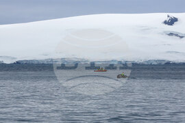 32nd Bulgarian Antarctic Expedition Continues Work on Research Projects