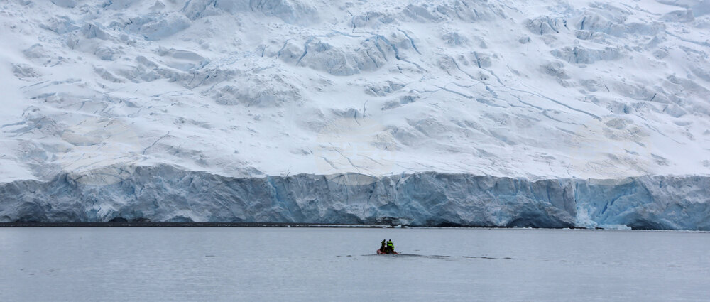32nd Bulgarian Antarctic Expedition Continues Work on Research Projects