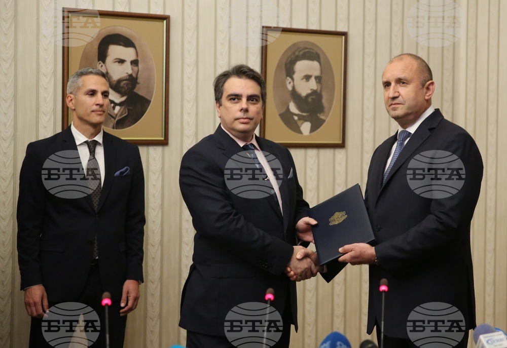 Румен Радев - Асен Василев - мандат за съставяне на правителство