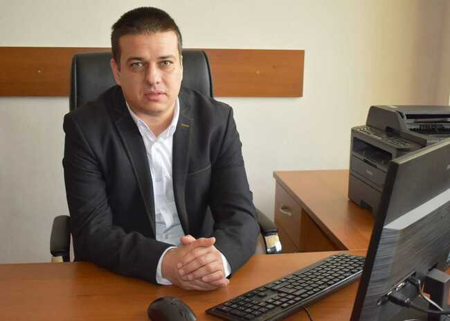 Инж. Стефан Стефанов е новият началник на отдел „Инвестиционни дейности“ в Община Разград