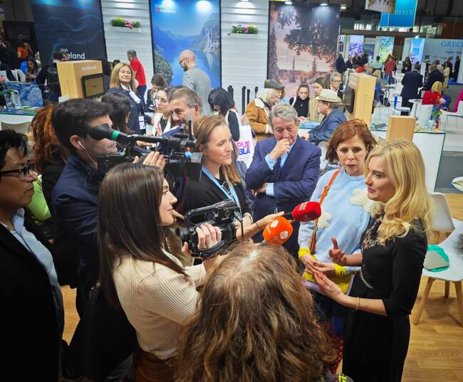 Министър Динкова: Нашата мисия е туристите да видят България такава, каквато е в нашите сърца