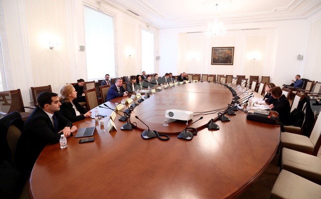 Парламент - Комисия по въпросите на Европейския съюз, Шенгенското пространство и Еврозоната